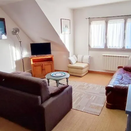 Apartment Grand Et Bel 77m2 Avec Jardin, A Proximite Immediate Des Plages 1,8km *